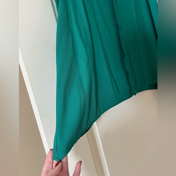 Karen Kane Sleeveless Asymmetrical Hunter Green Blouse Women’s Size Medium - Picture 8 of 12